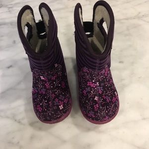 Bogs winter boots. Toddler size 7.
